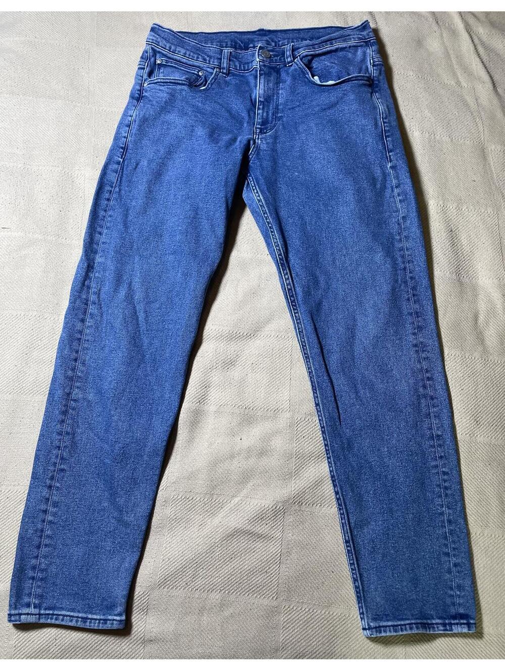 ASOS men’s straight leg blue jean size 32 x 30